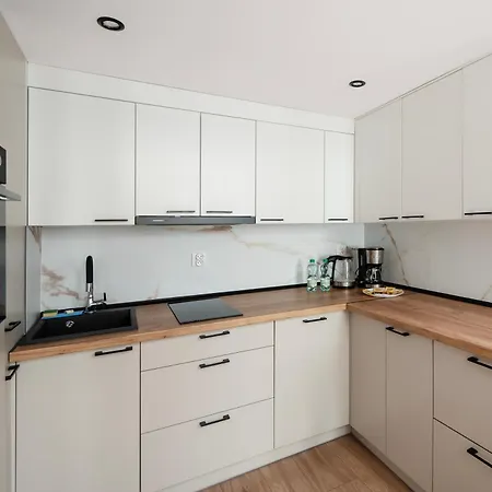 Piotrkowska Luxury With Mezzanine By Bookinghost *