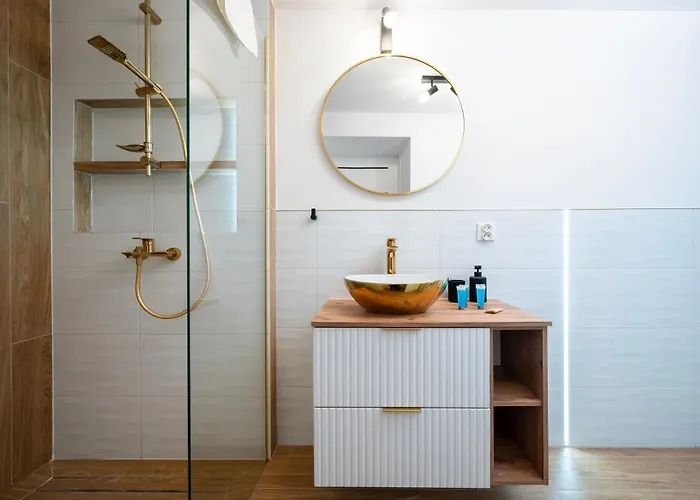 Piotrkowska Luxury With Mezzanine By Bookinghost