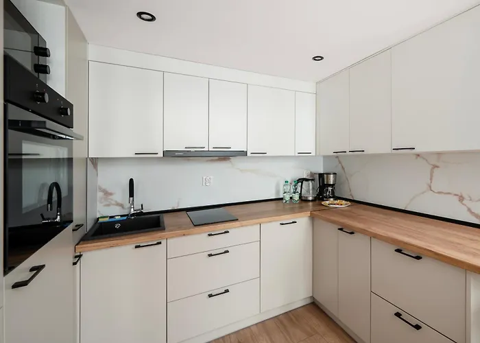 Piotrkowska Luxury With Mezzanine By Bookinghost *